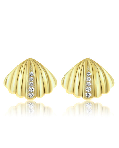 Seashell stud earrings - Molenia Jewelry